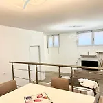 דירה Loft Moderno A מילאנו