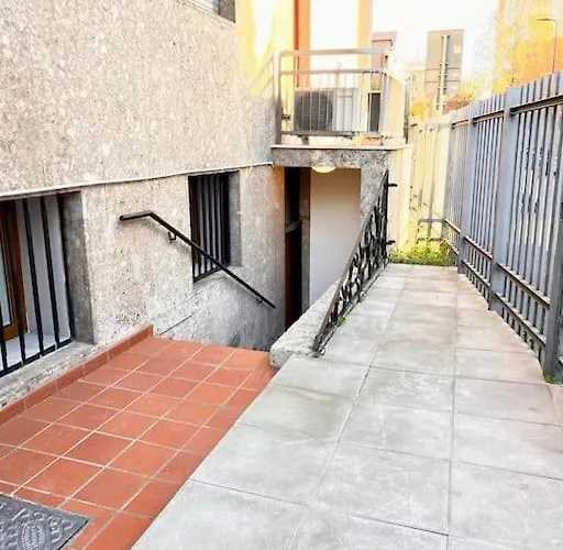 Apartment Loft Moderno A Milan